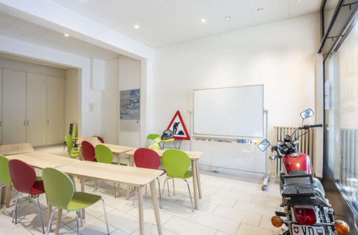 La salle de théorie de l'auto-école de la Sallaz